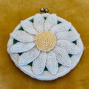Vintage Dellil Daisy Beaded Coin Purse